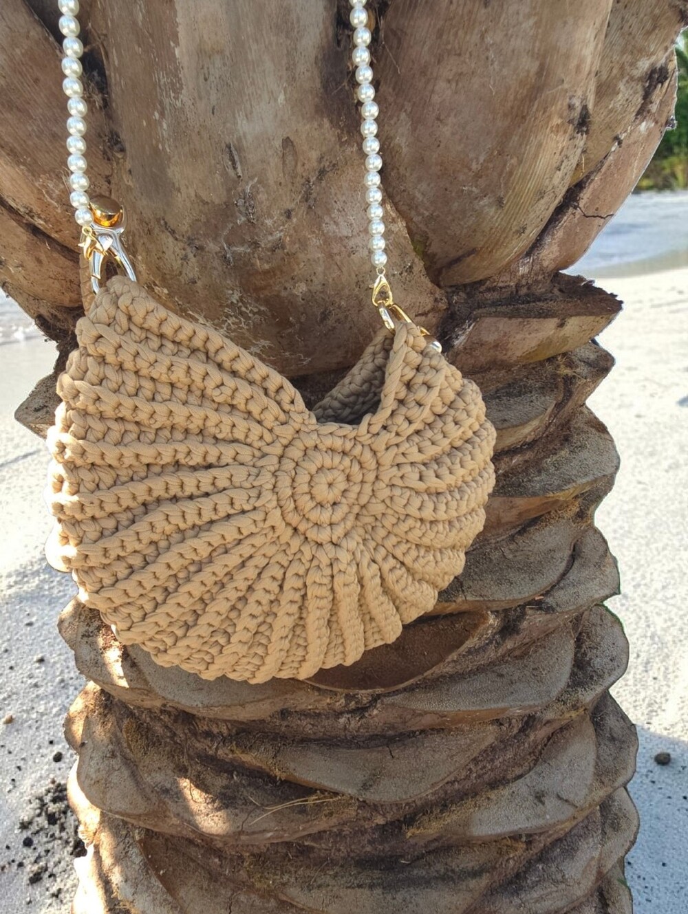 Unique Tan Crochet Shell Shoulder Bag with Both Short and Long Handles NWT